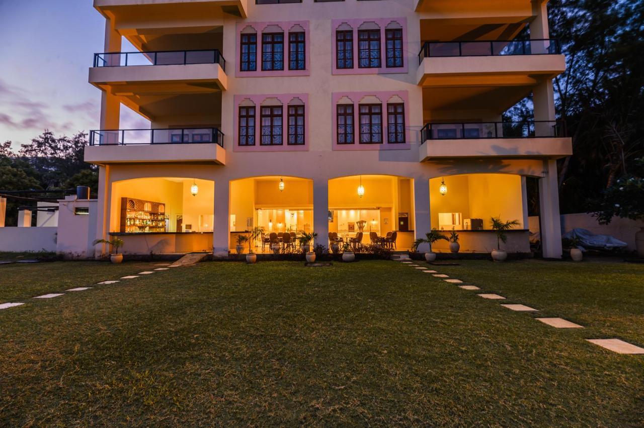 Cocoa Boutique Hotel - Your Kenyan Beachfront Bliss Mombasa Exterior foto